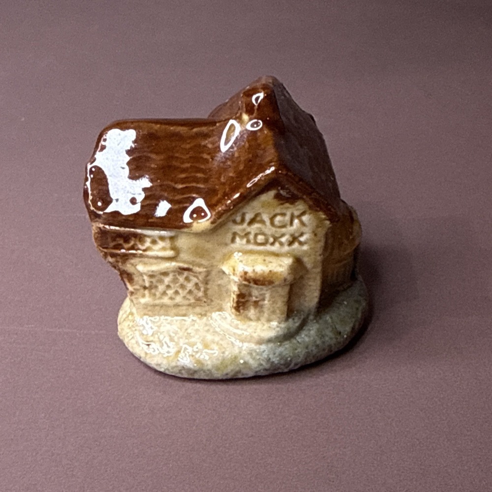 Wade Whimsies Jack Moxx House Miniature Figurine Red Rose Tea England 1"